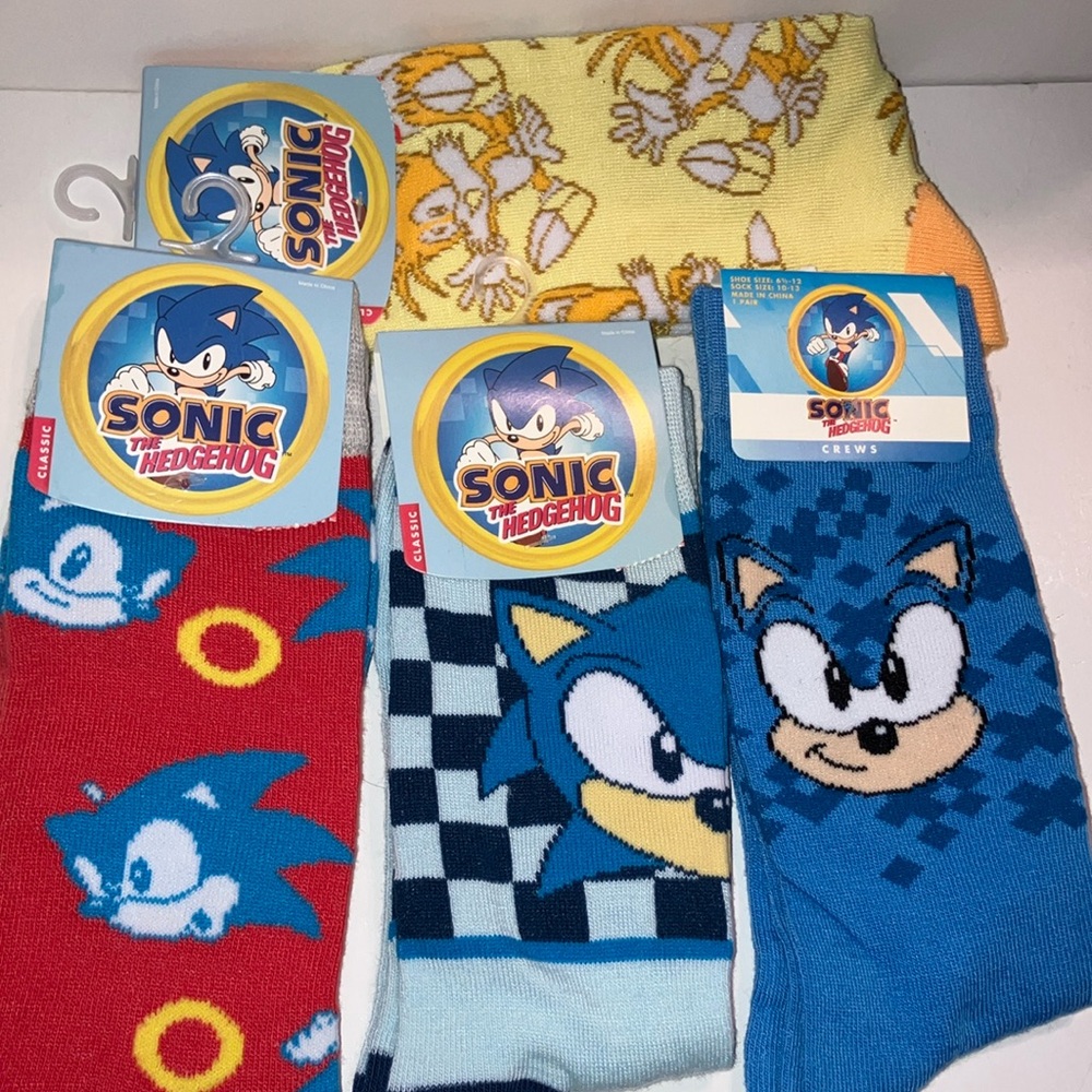 Sonic Theme Set of Casual Socks - 4‎ pair Yellow, Red, Blue